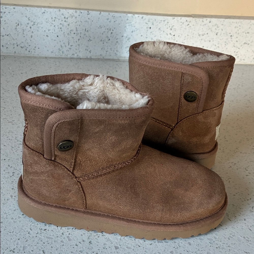 UGG Chestnut Shearling Boots